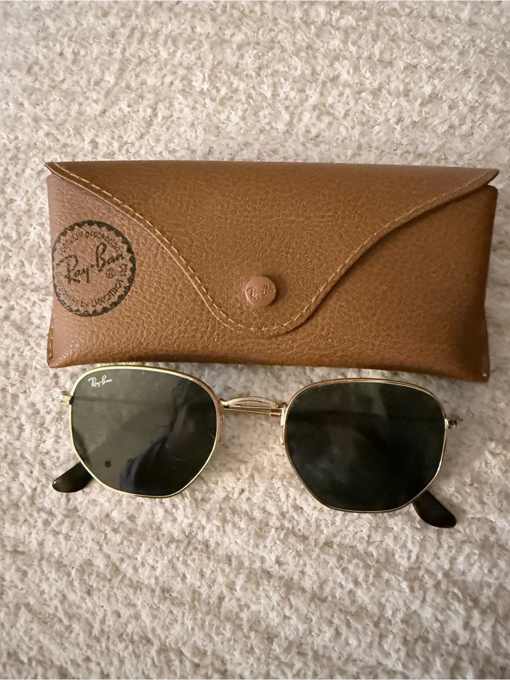 NWOT Ray-Ban Hexagonal Gold Frame Dark Green Lens Sunglasses